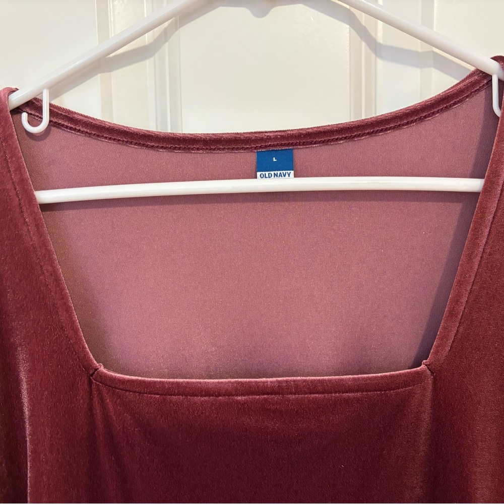 Elegant Velvet Bodysuit in Rich Burgundy - Picture 6 of 6
